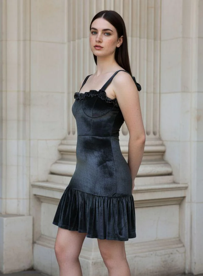 مرفوعة Women Fit and Flared Solid Sweetheart Sleeveless Tiered Dress